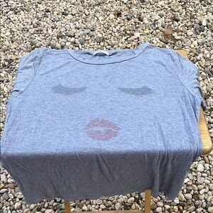MaxModa Eyelash and Lip Tshirt